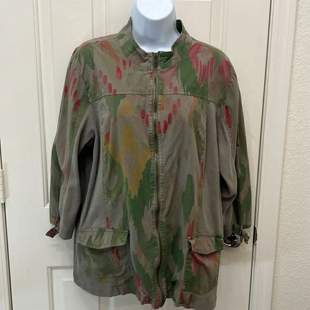 Chicos Zenergy Jacket Utility Sz 3 Zipper Front 3/4 Sleeve 2 Pocket Green Yellow